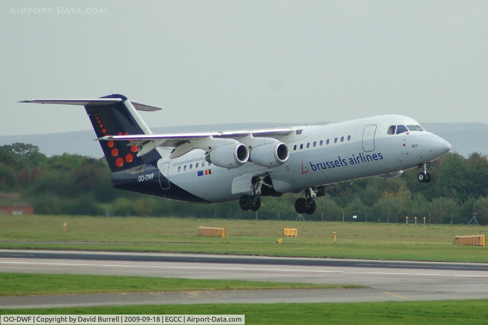 OO-DWF, 1998 British Aerospace Avro 146-RJ100 C/N E3332, Brussels Airlines - Avro RJ100 - Taking Off
