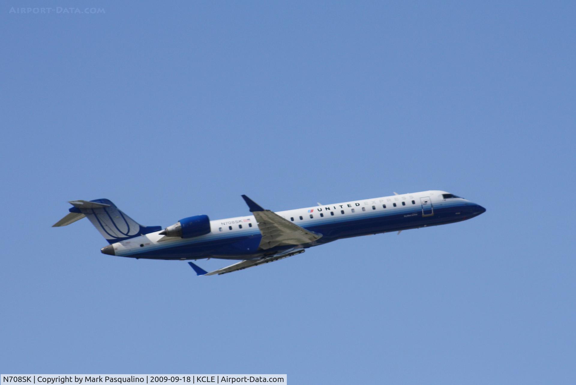 N708SK, 2004 Bombardier CRJ-701ER (CL-600-2C10) Regional Jet C/N 10156, CL-600-2C10