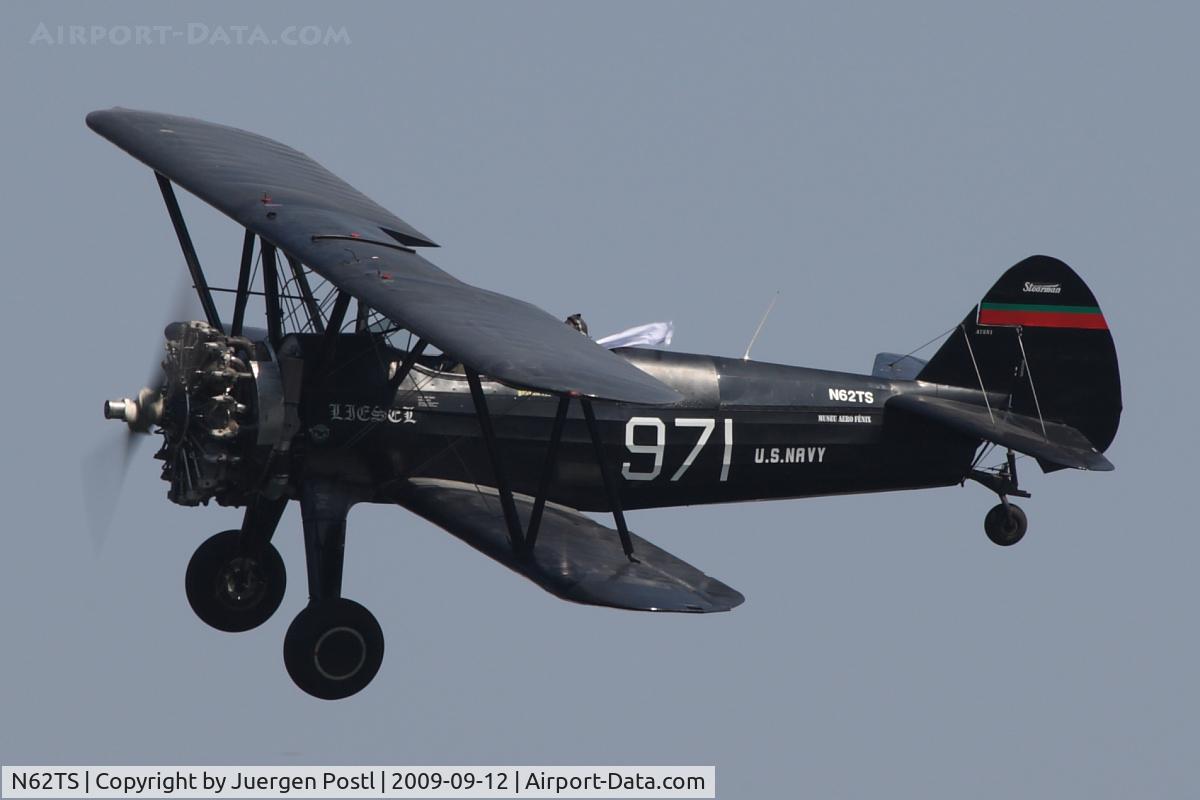 N62TS, 1940 Boeing A75N1(PT17) C/N 75-971, Red Bull Air Race Porto 2009 - Boeing N2S-1 Kaydet