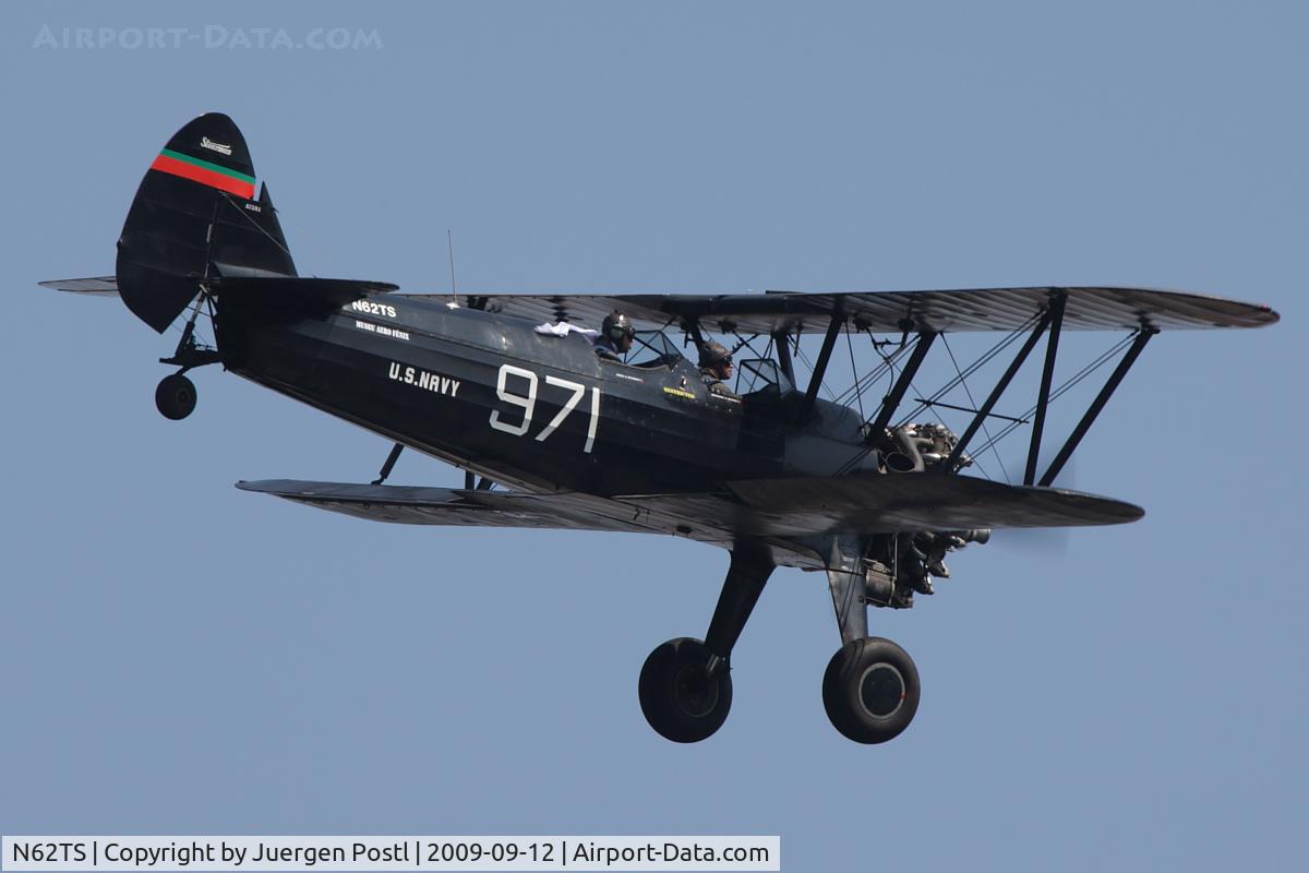N62TS, 1940 Boeing A75N1(PT17) C/N 75-971, Red Bull Air Race Porto 2009 - Boeing N2S-1 Kaydet
