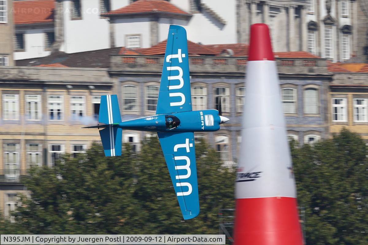 N395JM, 2004 Zivko Edge 540 C/N 0033, Red Bull Air Race Porto 2009 - Mike Goulian