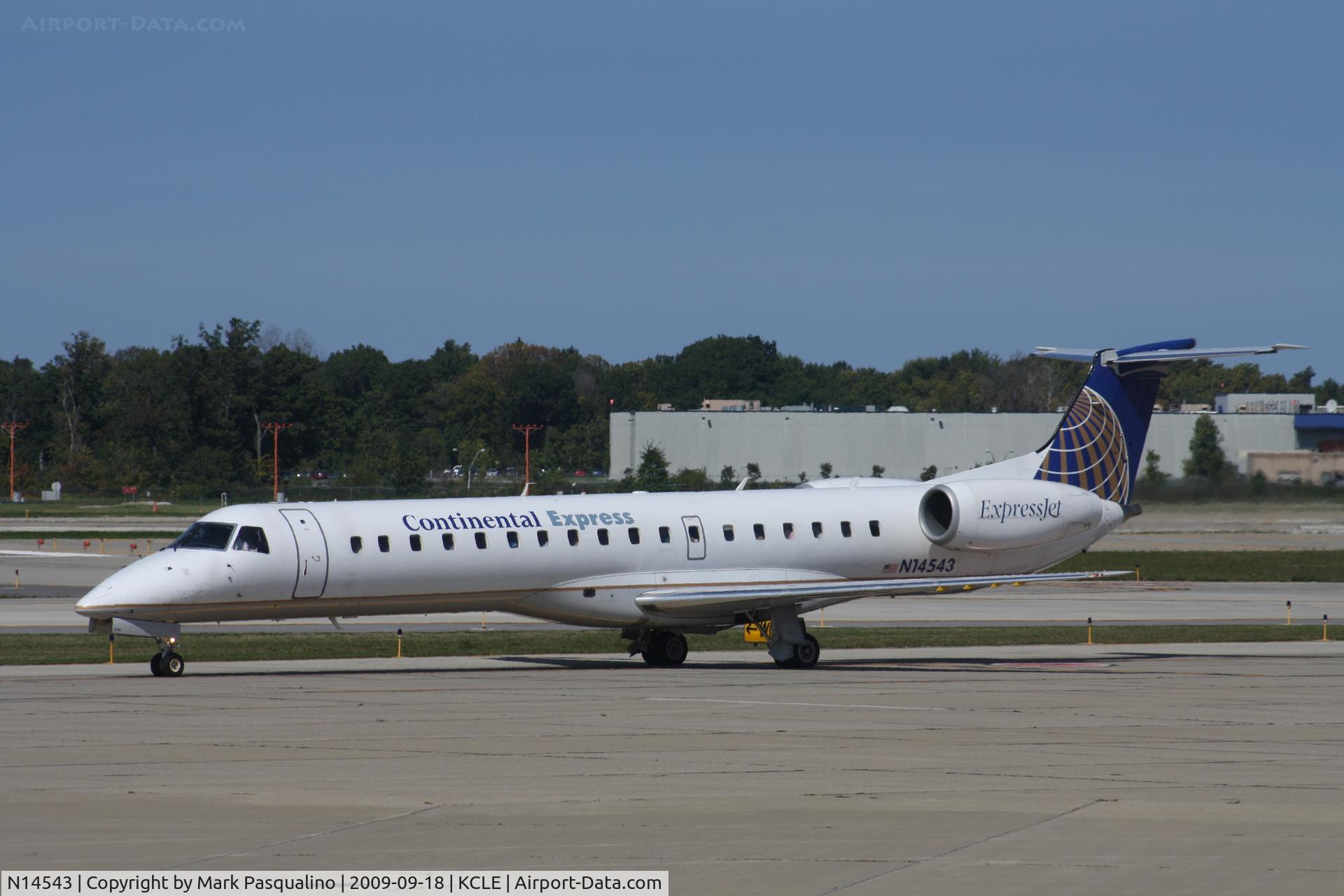 N14543, 2002 Embraer ERJ-145LR (EMB-145LR) C/N 145553, EMB-145LR