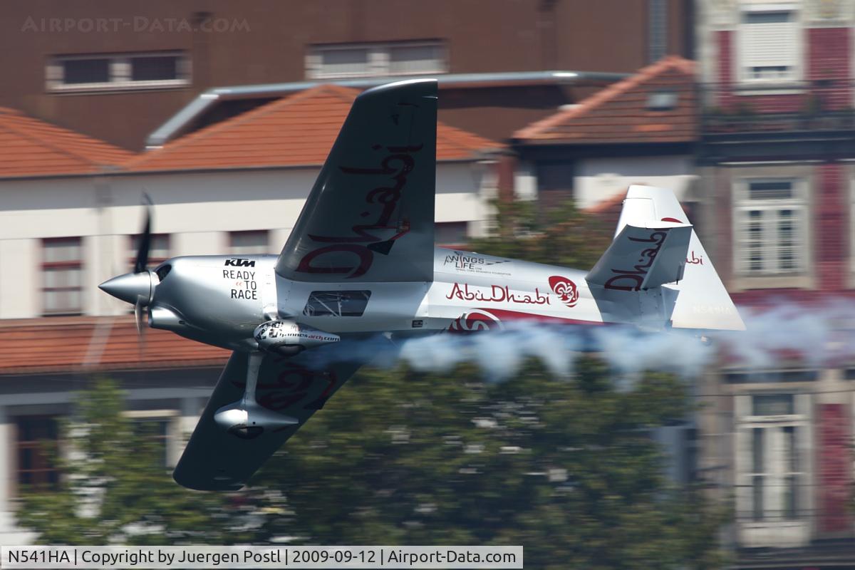 N541HA, 2008 Zivko Edge 540 C/N 0041A, Red Bull Air Race Porto 2009 - Hannes Arch