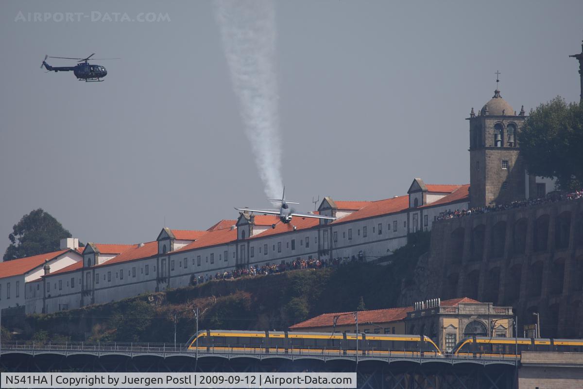 N541HA, 2008 Zivko Edge 540 C/N 0041A, Red Bull Air Race Porto 2009 - Hannes Arch