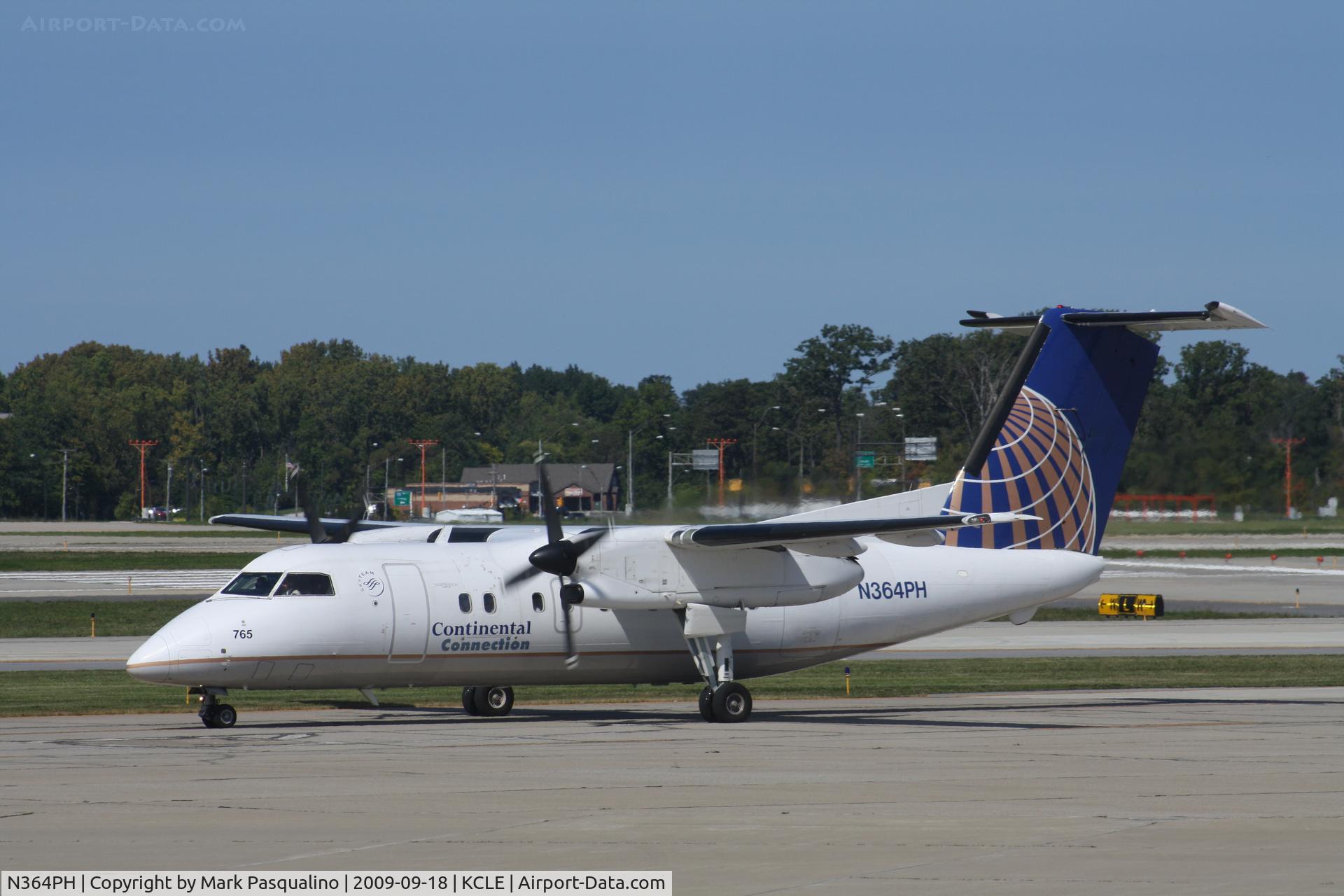 N364PH, 1998 Bombardier DHC-8-202 Dash 8 C/N 524, DHC-8-200
