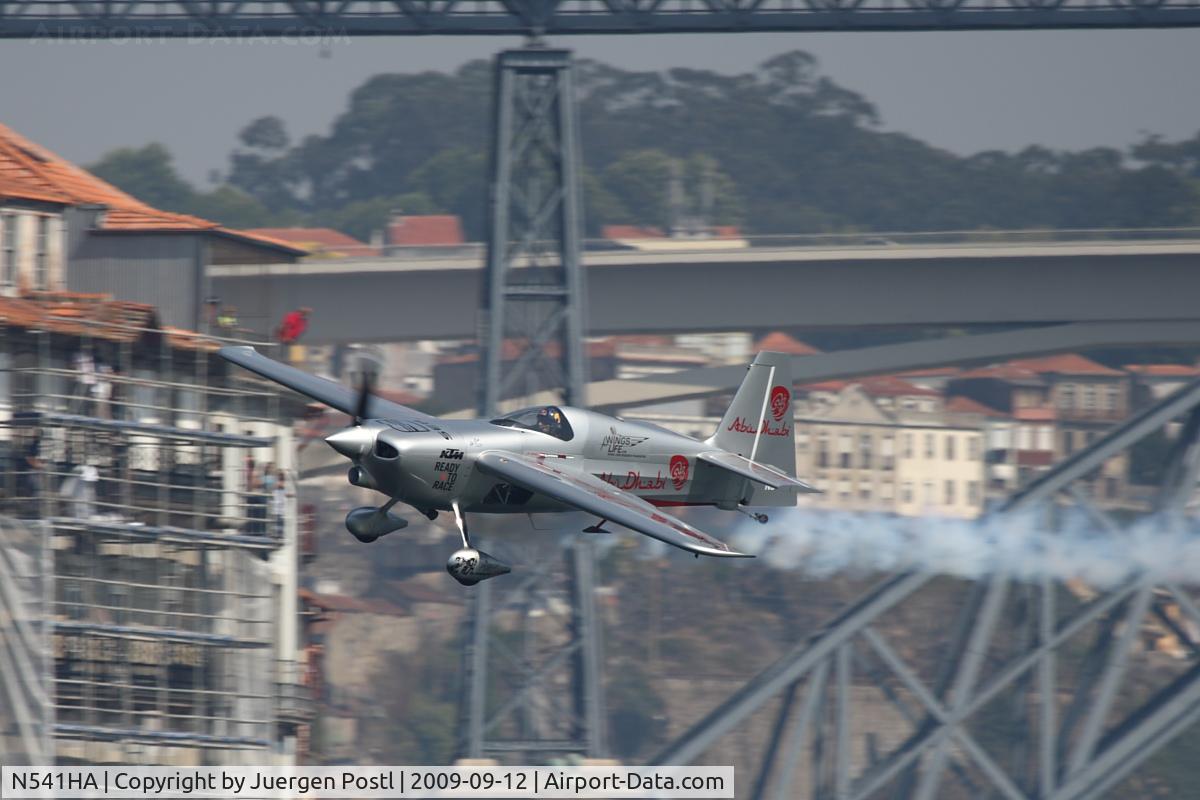 N541HA, 2008 Zivko Edge 540 C/N 0041A, Red Bull Air Race Porto 2009 - Hannes Arch