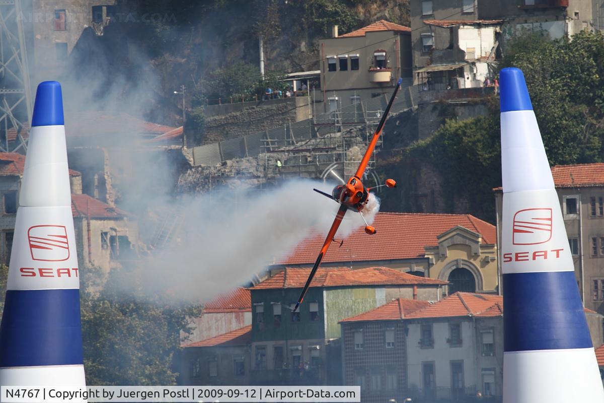 N4767, Zivko Edge 540 C/N 0045, Red Bull Air Race Porto 2009 - Nicolas Ivanoff
