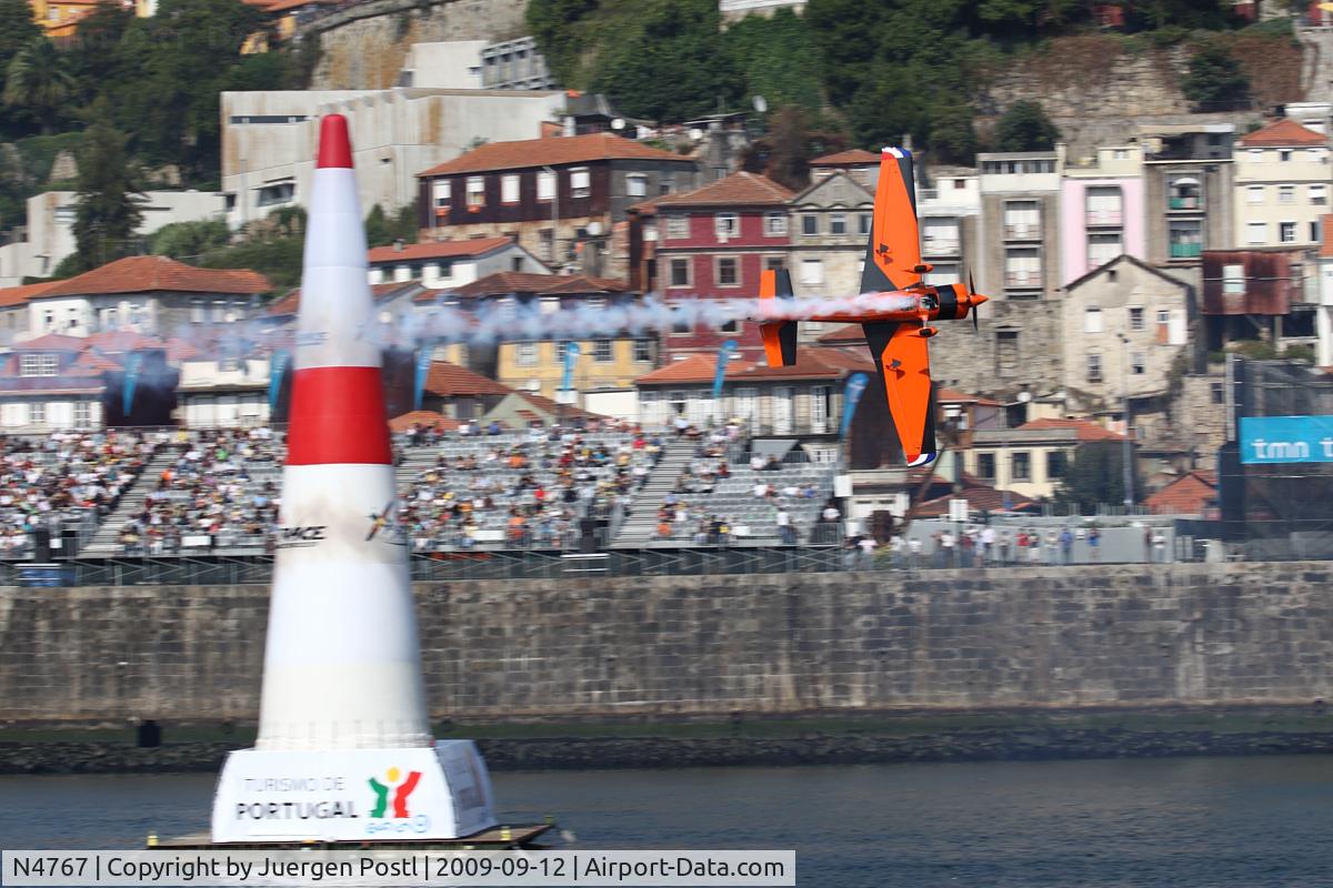 N4767, Zivko Edge 540 C/N 0045, Red Bull Air Race Porto 2009 - Nicolas Ivanoff