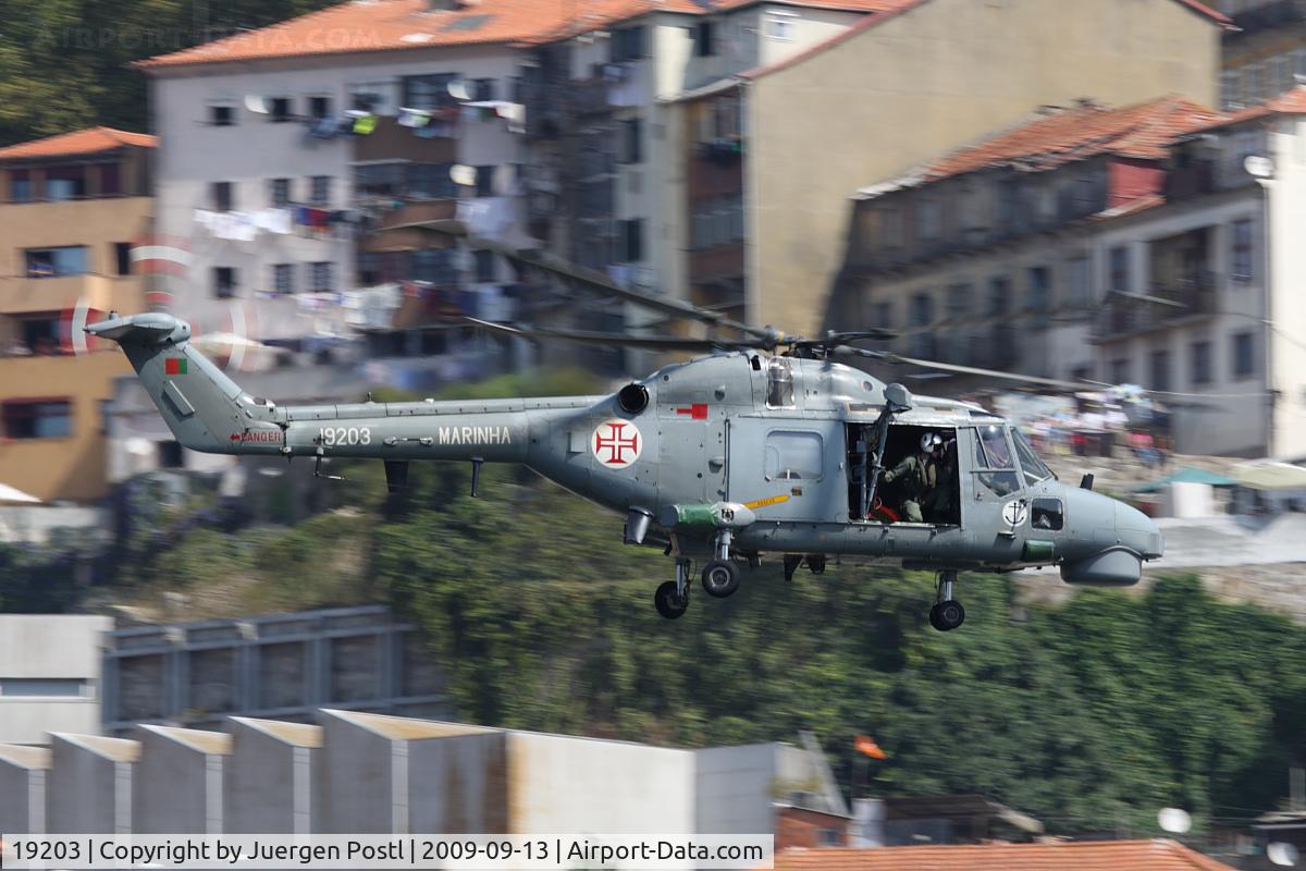 19203, 1993 Westland Super Lynx Mk.95 C/N 375, Red Bull Air Race Porto 2009 - Portugal Navy - Westland WG-13 Lynx Mk95