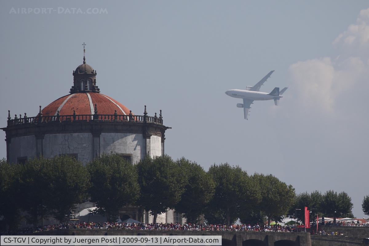 CS-TGV, 1992 Airbus A310-304 C/N 651, Red Bull Air Race Porto 2009 - SATA International - Airbus A310-304