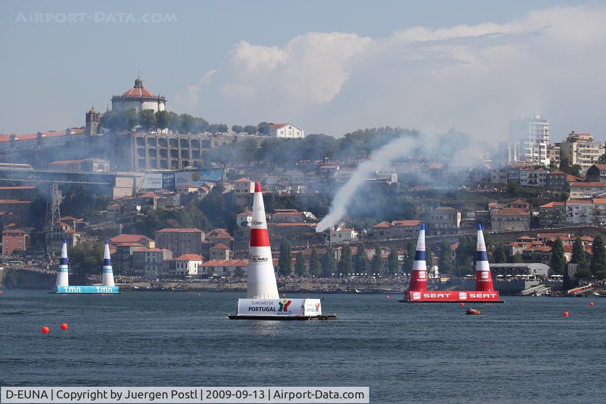 D-EUNA, Extra EA-300LP C/N 1251, Red Bull Air Race Porto 2009 - Extra EA-300LP