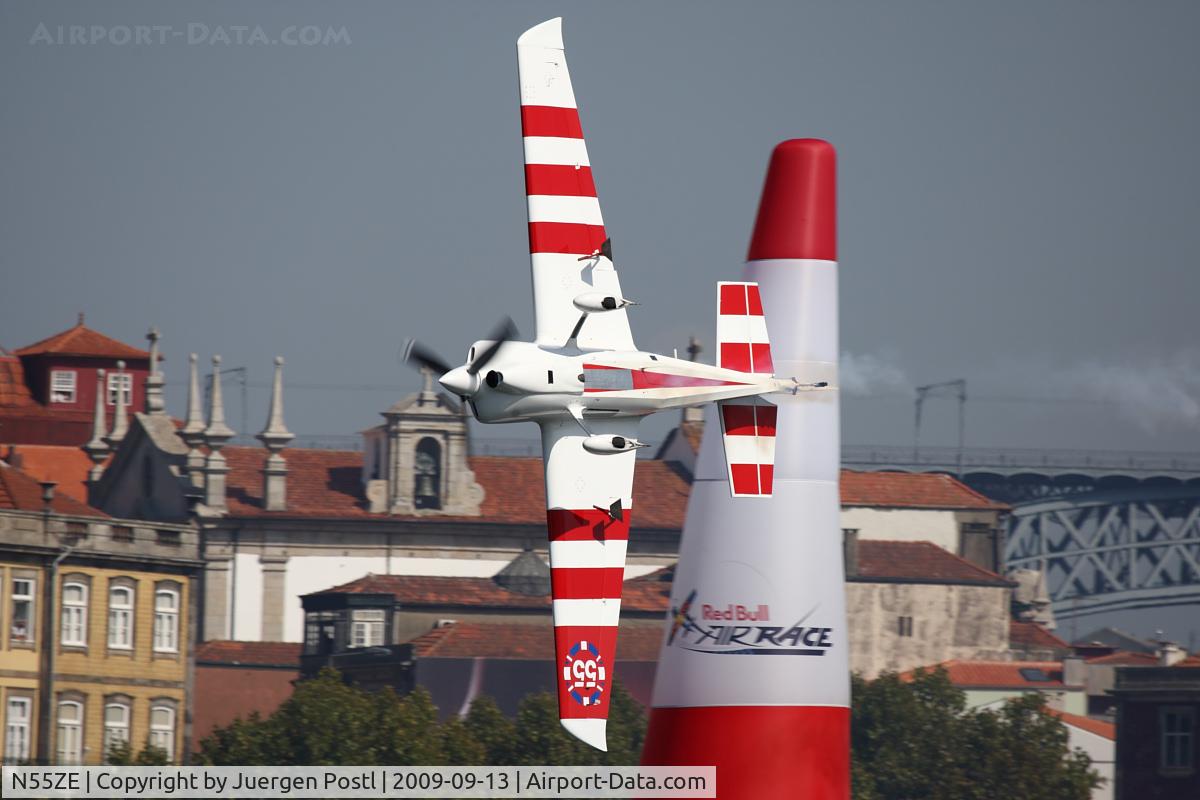 N55ZE, 2007 Zivko Edge 540 C/N 0040A, Red Bull Air Race Porto 2009 - Paul Bonhomme