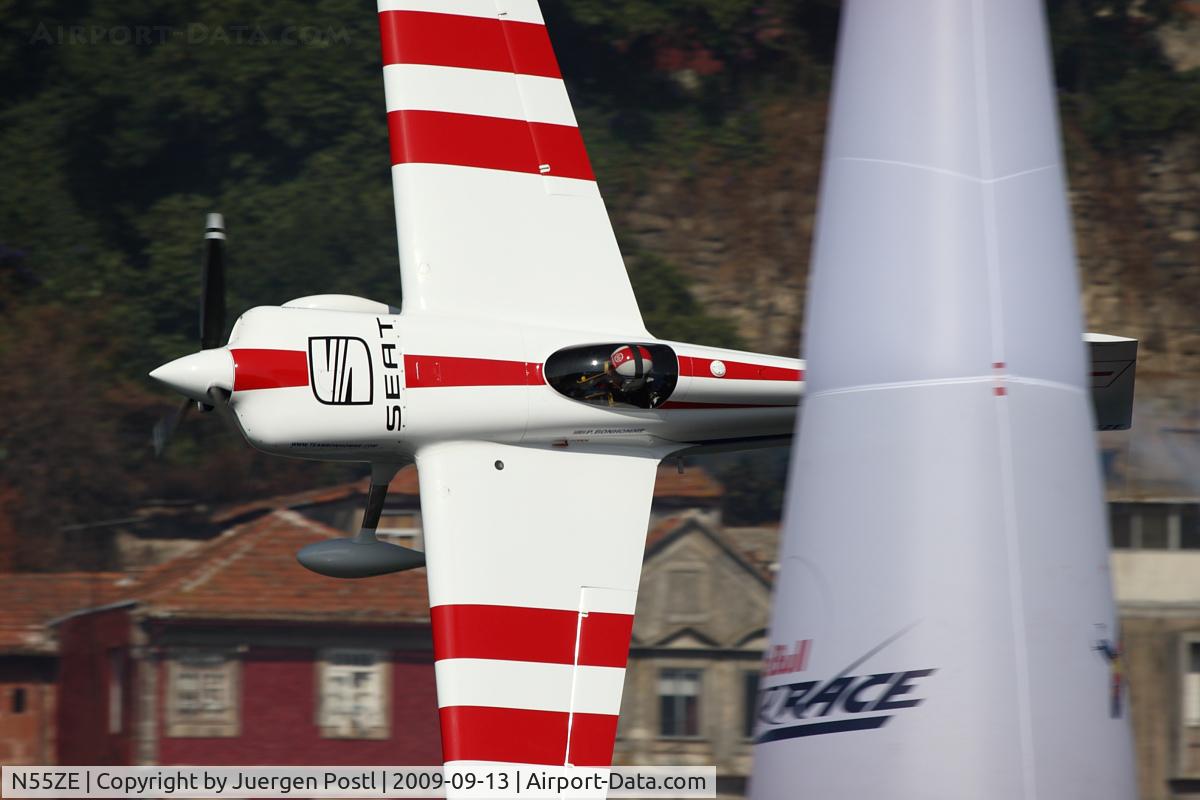 N55ZE, 2007 Zivko Edge 540 C/N 0040A, Red Bull Air Race Porto 2009 - Paul Bonhomme