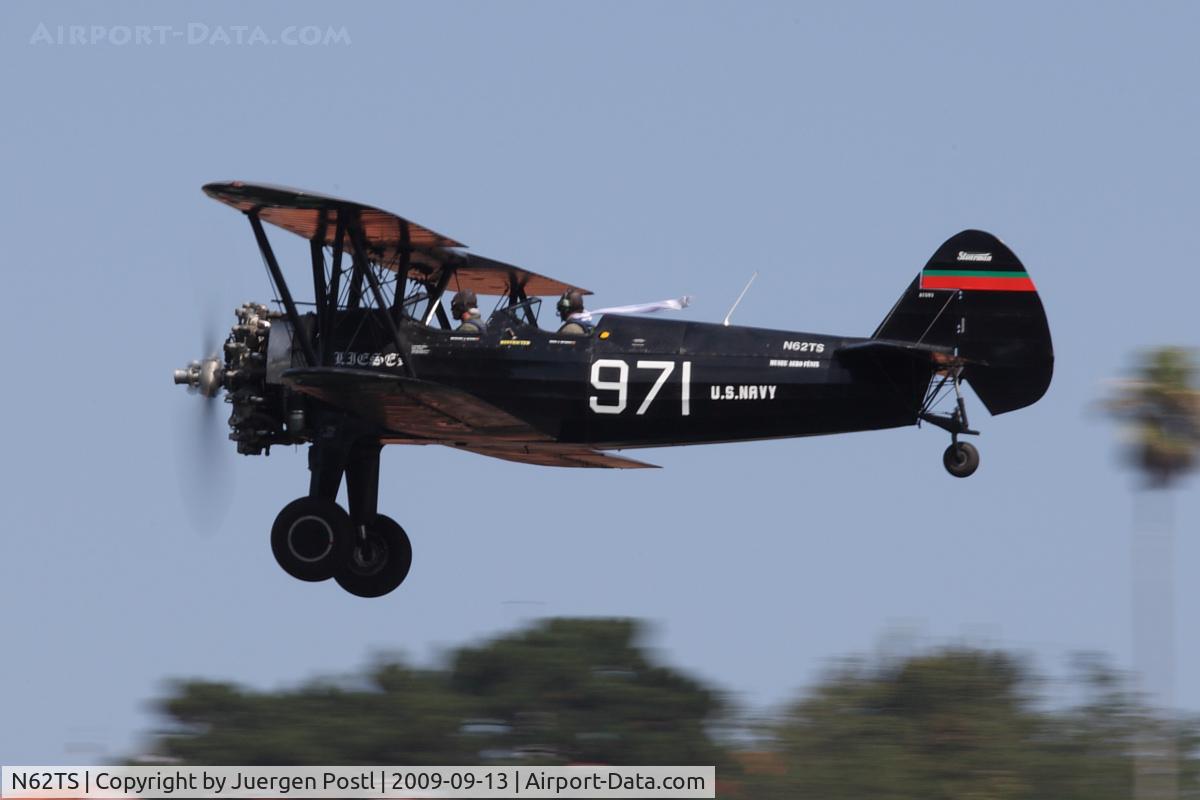 N62TS, 1940 Boeing A75N1(PT17) C/N 75-971, Red Bull Air Race Porto 2009 - Boeing N2S-1 Kaydet