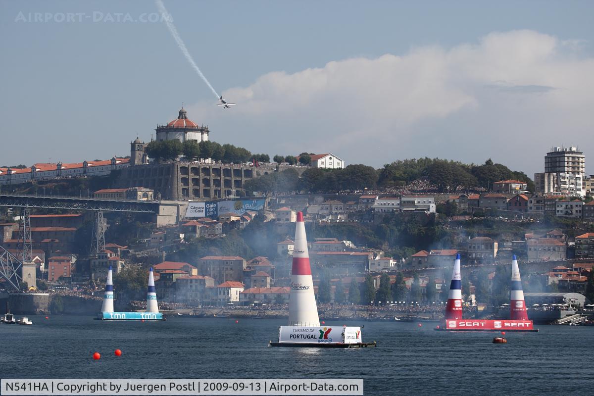 N541HA, 2008 Zivko Edge 540 C/N 0041A, Red Bull Air Race Porto 2009 - Hannes Arch