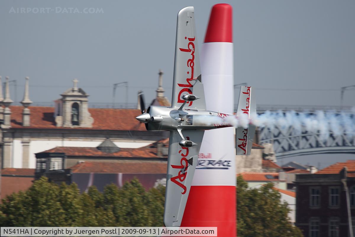 N541HA, 2008 Zivko Edge 540 C/N 0041A, Red Bull Air Race Porto 2009 - Hannes Arch