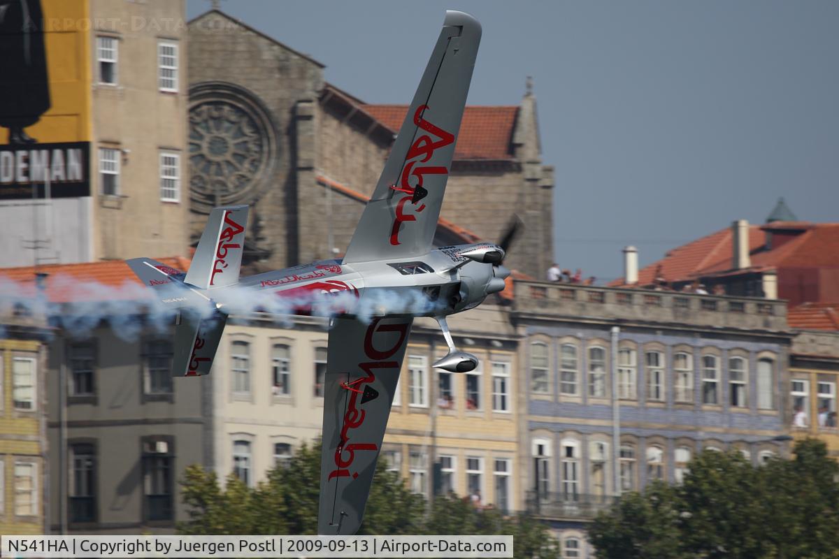 N541HA, 2008 Zivko Edge 540 C/N 0041A, Red Bull Air Race Porto 2009 - Hannes Arch