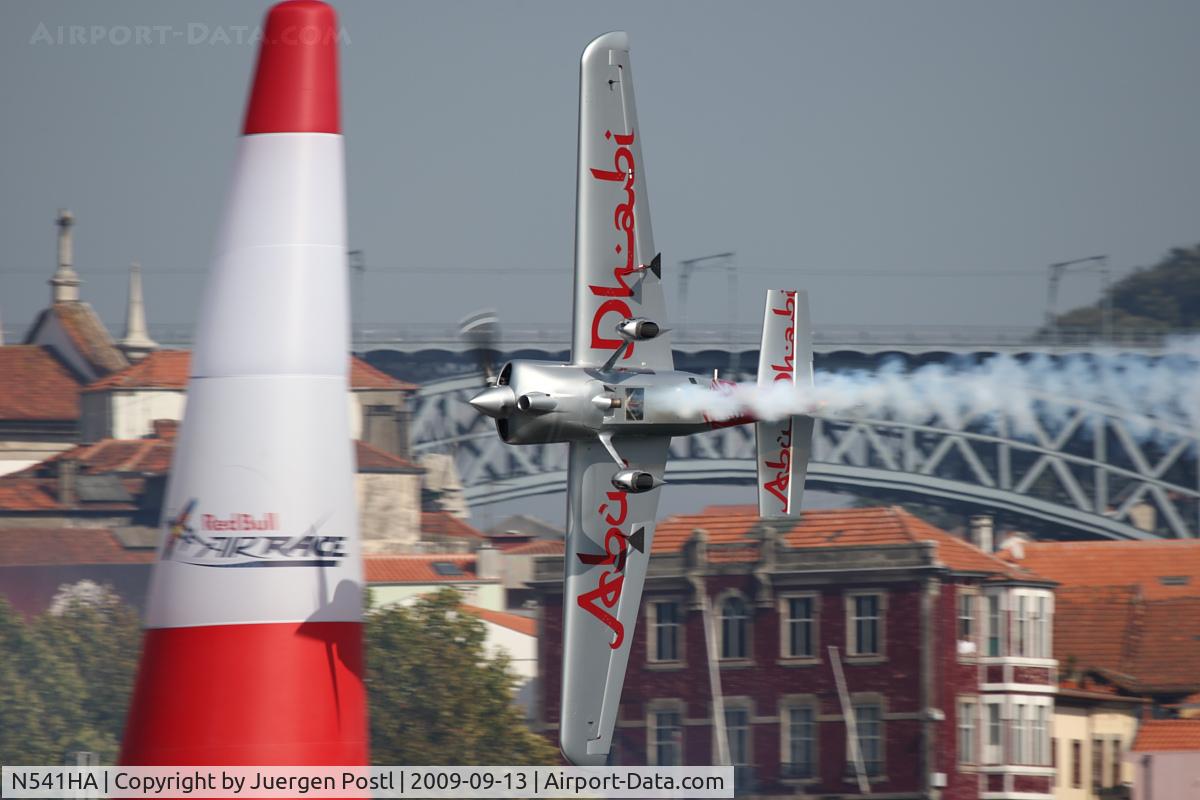 N541HA, 2008 Zivko Edge 540 C/N 0041A, Red Bull Air Race Porto 2009 - Hannes Arch