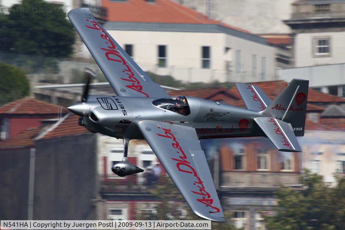N541HA, 2008 Zivko Edge 540 C/N 0041A, Red Bull Air Race Porto 2009 - Hannes Arch