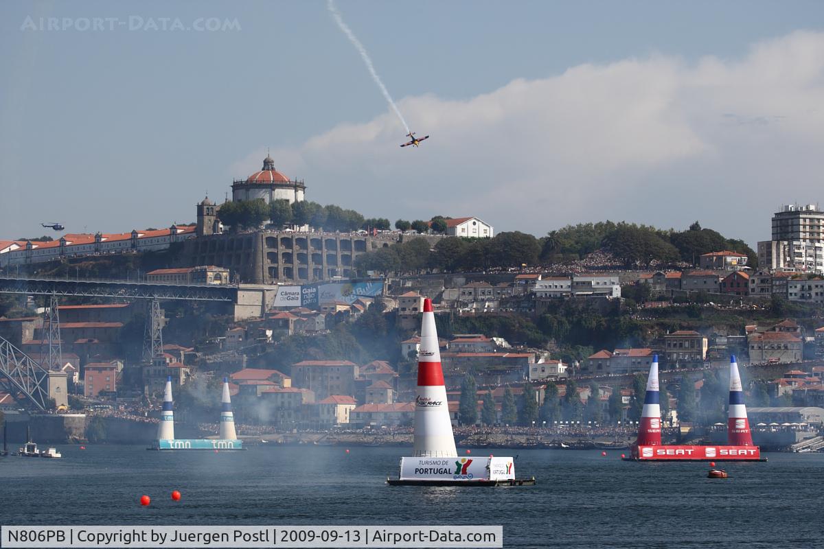 N806PB, MX Aircraft MXS C/N 4, Red Bull Air Race Porto 2009 - Peter Besenyei