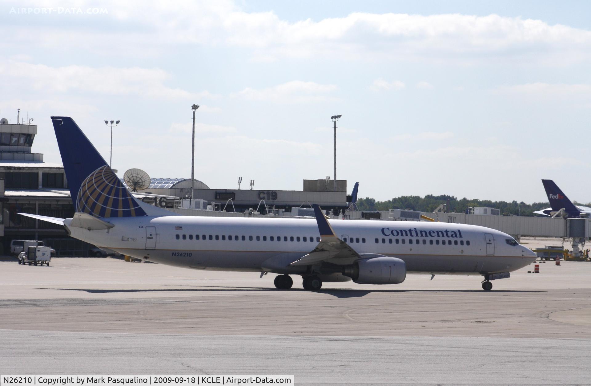 N26210, 1998 Boeing 737-824 C/N 28770, Boeing 737-800