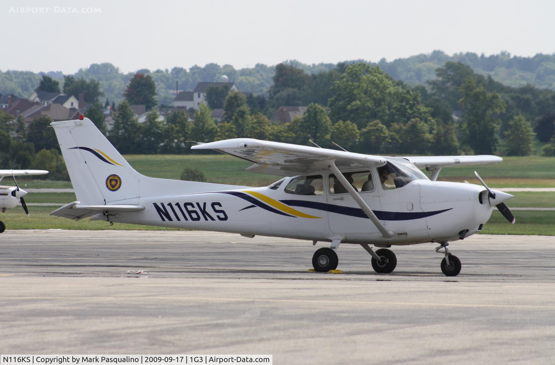 N116KS, 1999 Cessna 172R C/N 17280820, Cessna 172R