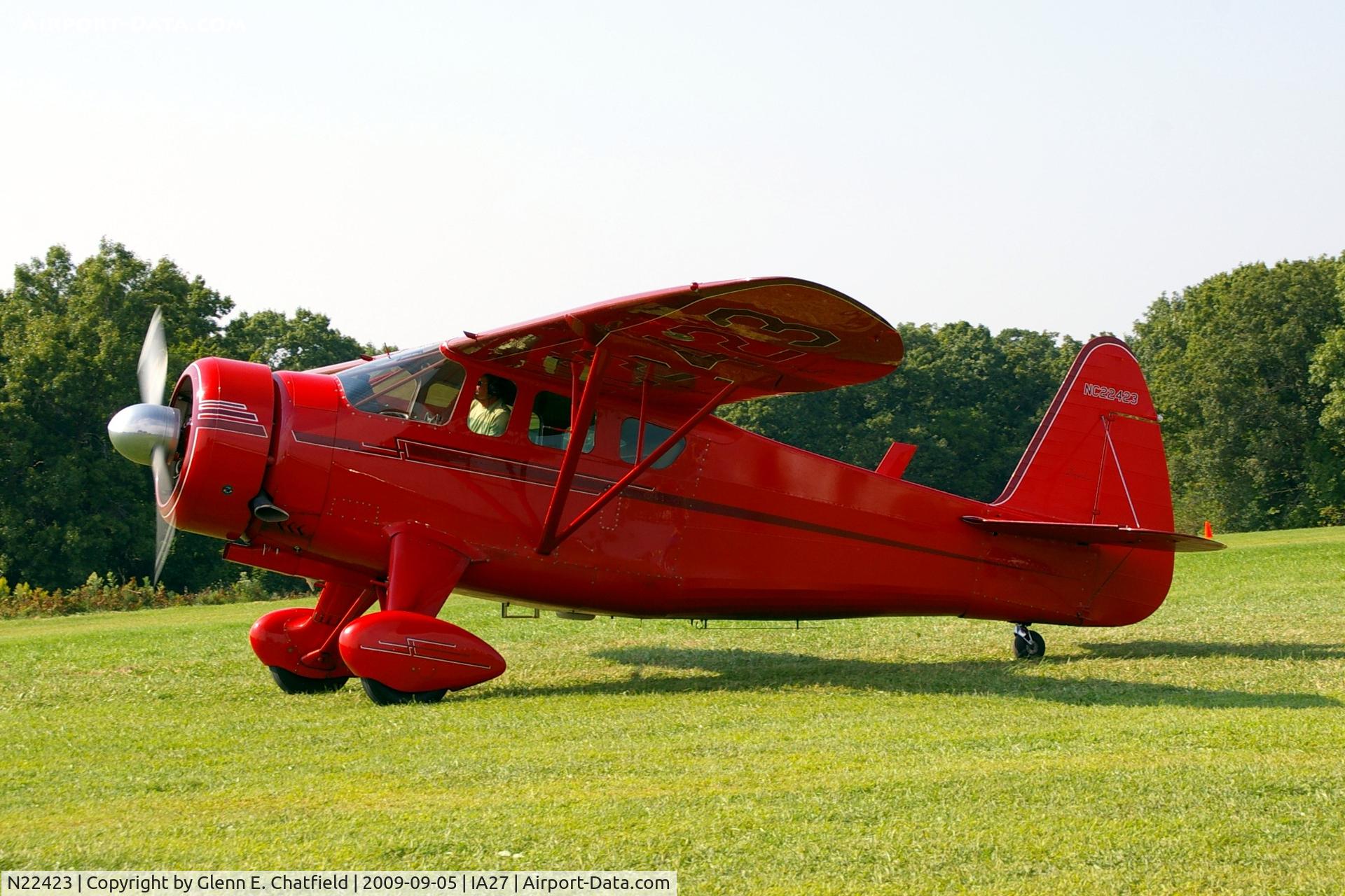 N22423, 1940 Howard Aircraft DGA-15P C/N 522, At the Antique Airplane Association Fly In.