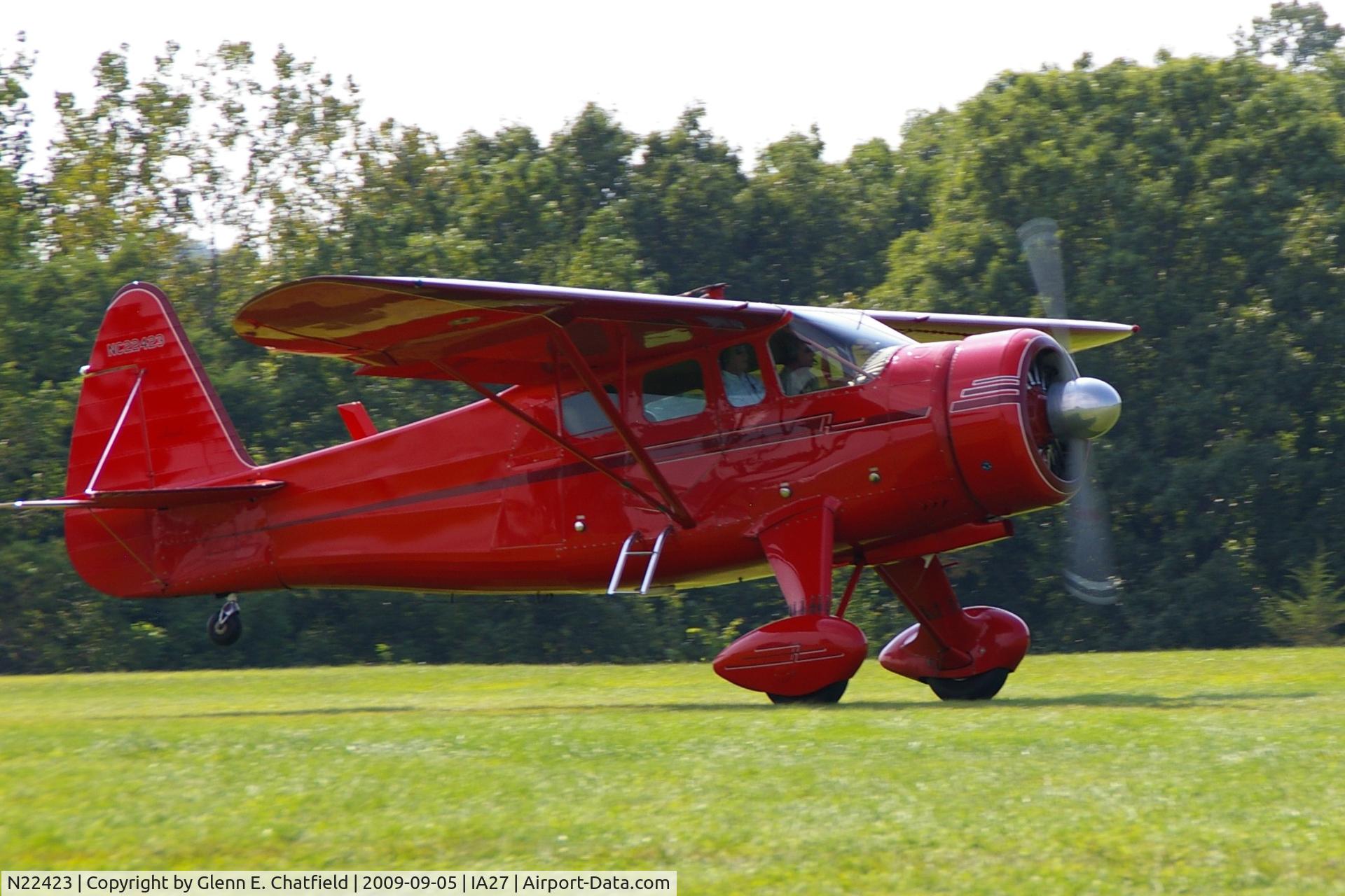 N22423, 1940 Howard Aircraft DGA-15P C/N 522, At the Antique Airplane Association Fly In.