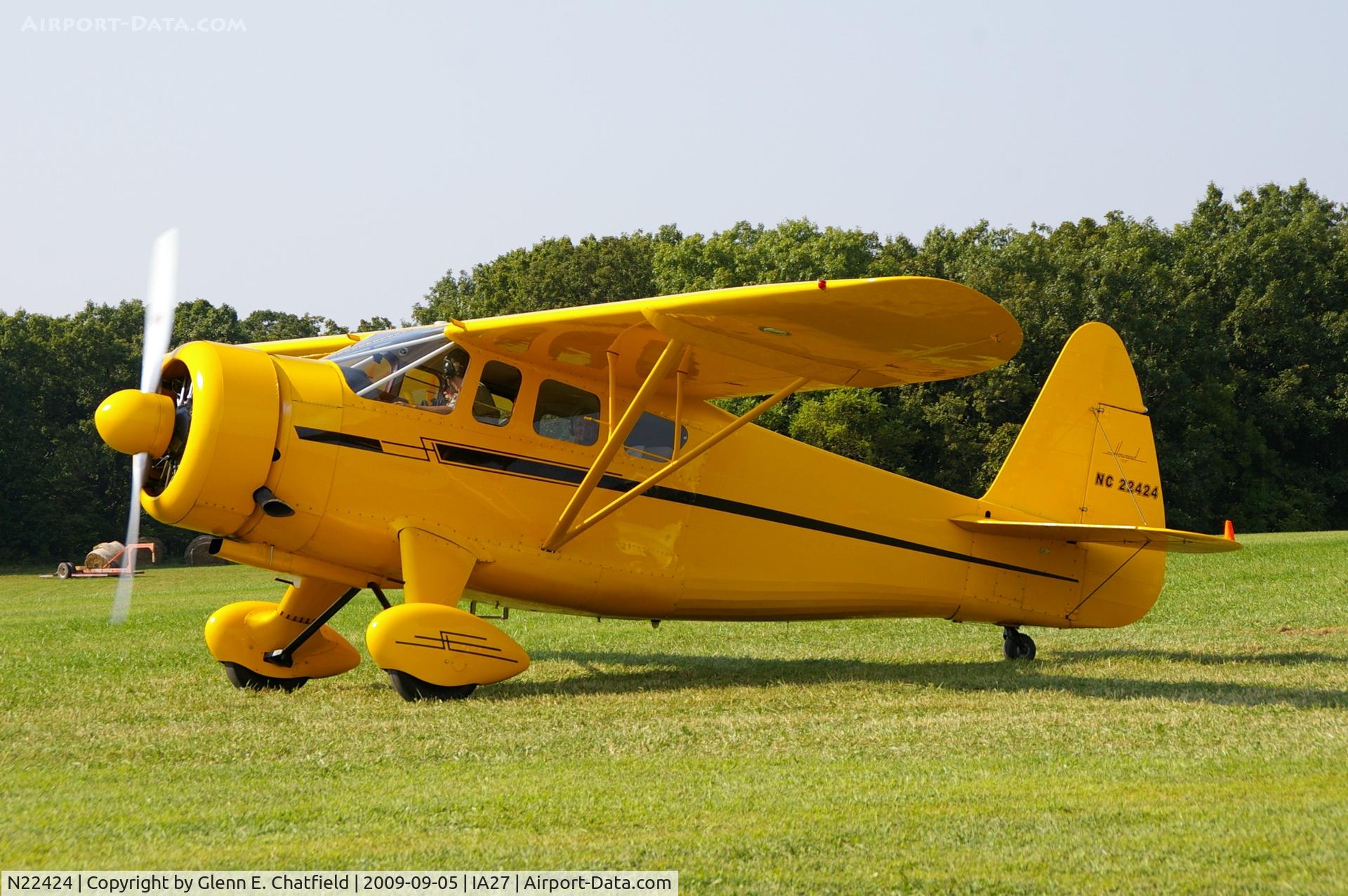 N22424, 1940 Howard Aircraft DGA-15P C/N 523, At the Antique Airplane Association Fly In.