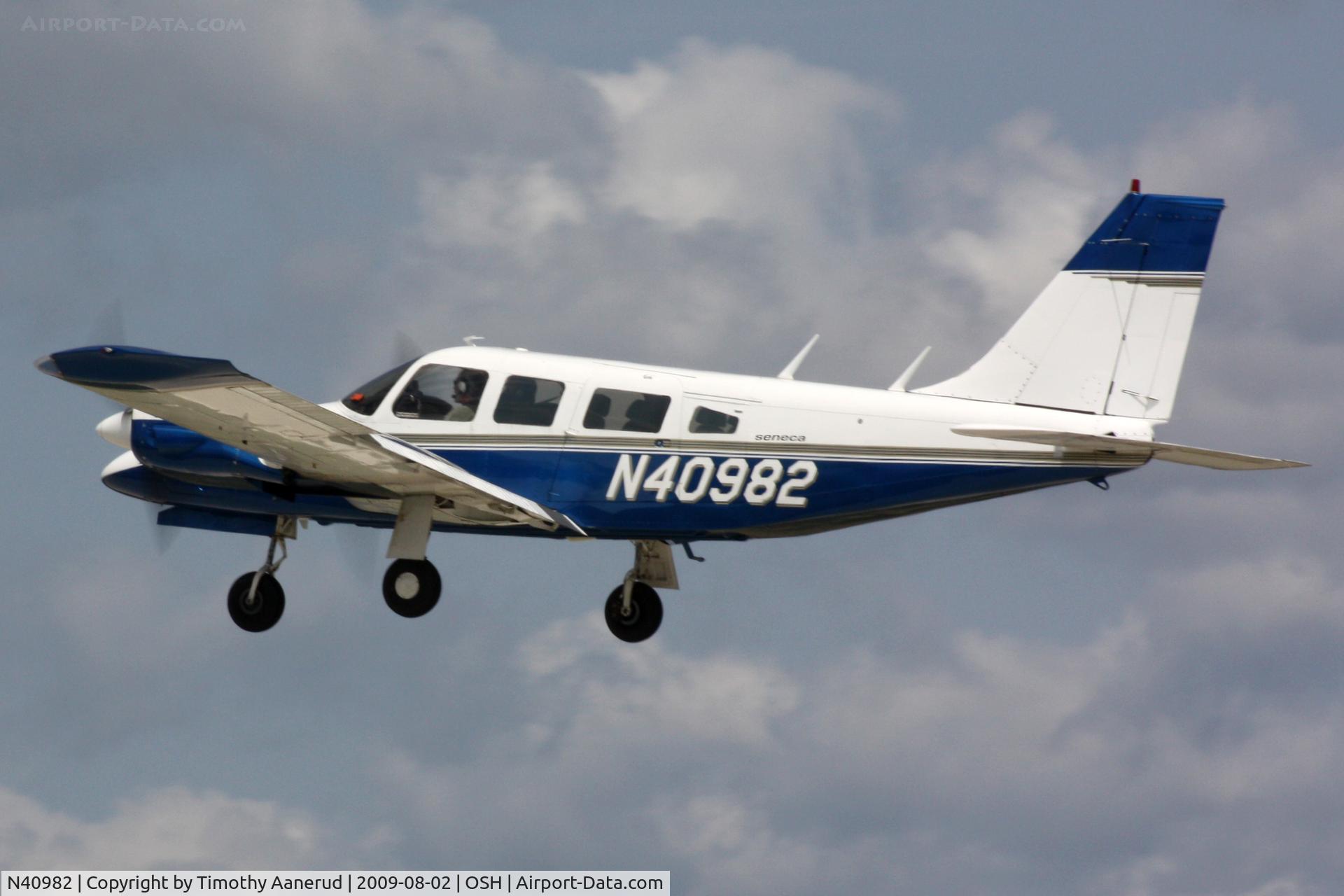 N40982, 1974 Piper PA-34-200 Seneca C/N 34-7450095, 1974 Piper PA-34-200, c/n: 34-7450095