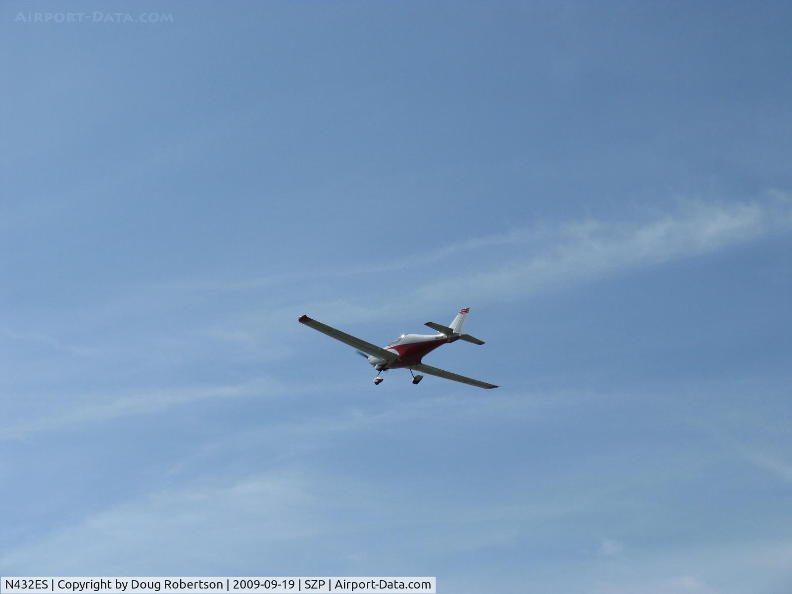 N432ES, Aerocomp VM-1 Esqual C/N 71, Russell AEROCOMP AB VM-1 ESQUAL, carbon fibre light aircraft kit from Sweden, takeoff climb Rwy 22