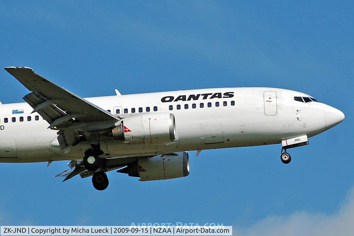 ZK-JND, 1989 Boeing 737-376 C/N 24297, At Auckland