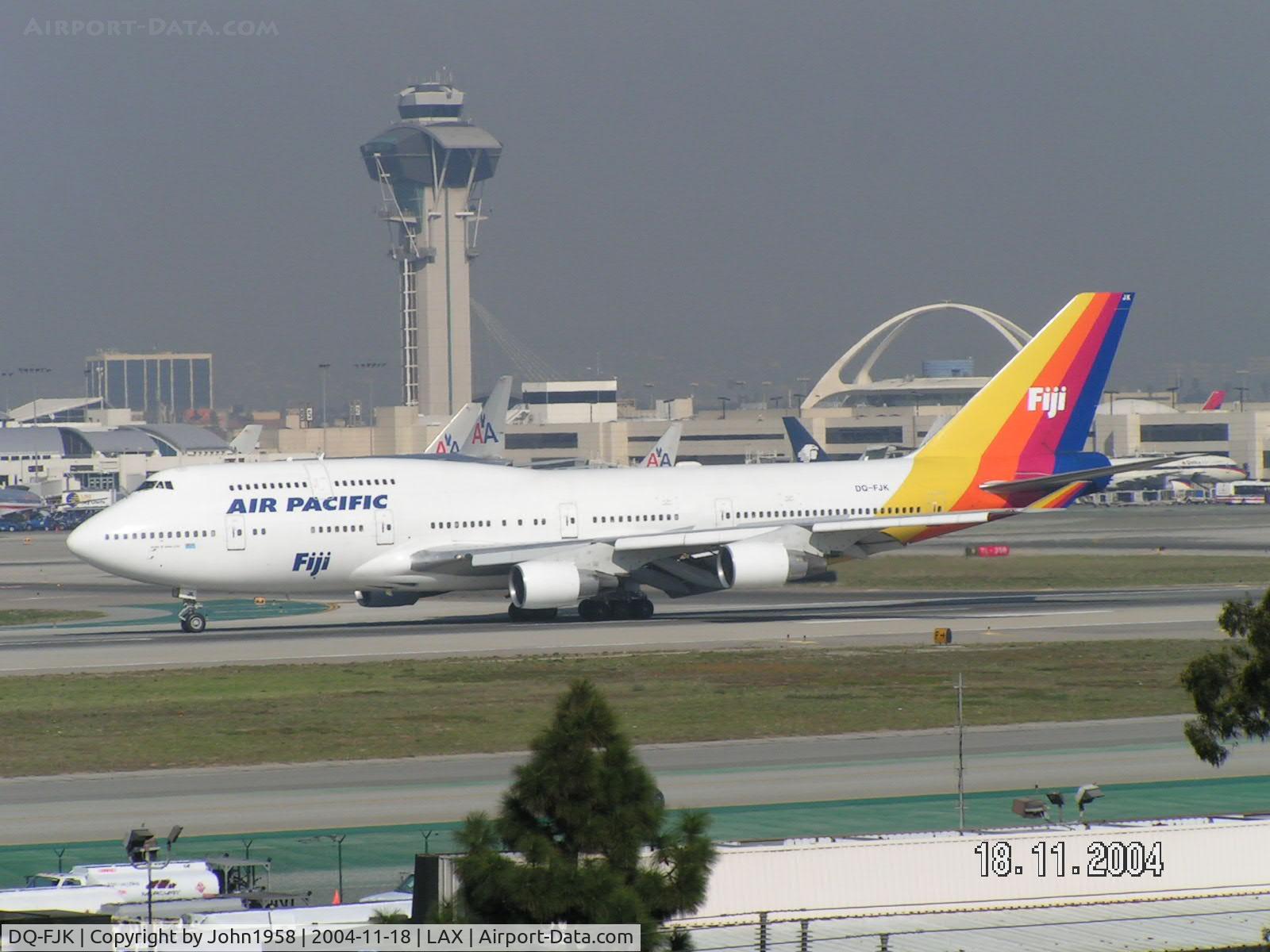 DQ-FJK, 1989 Boeing 747-412 C/N 24064, Just landed