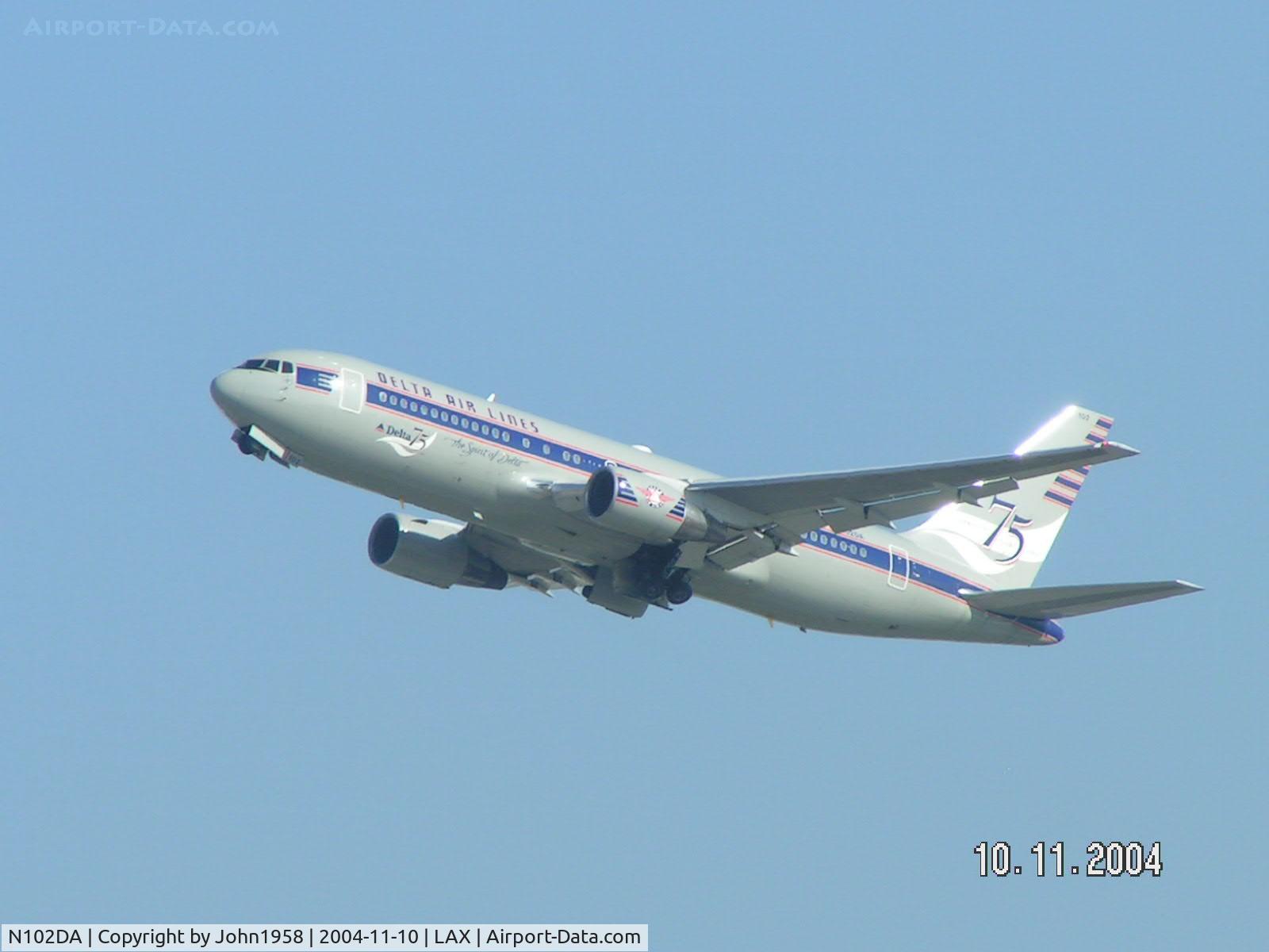 N102DA, 1982 Boeing 767-232 C/N 22214, Lifting from LAX, anniversary colours
