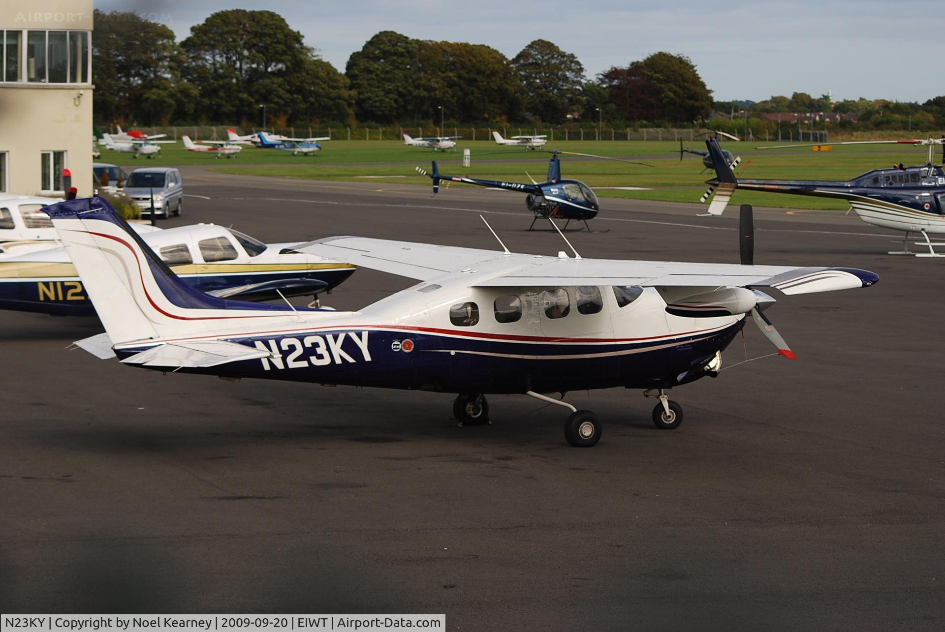 N23KY, 1979 Cessna P210N Pressurised Centurion C/N P21000447, Parked on the apron