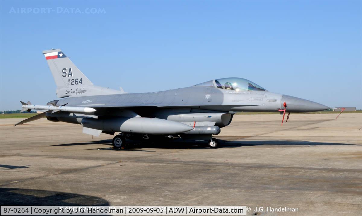 87-0264, 1987 General Dynamics F-16C Fighting Falcon C/N 5C-525, at NAF Washington