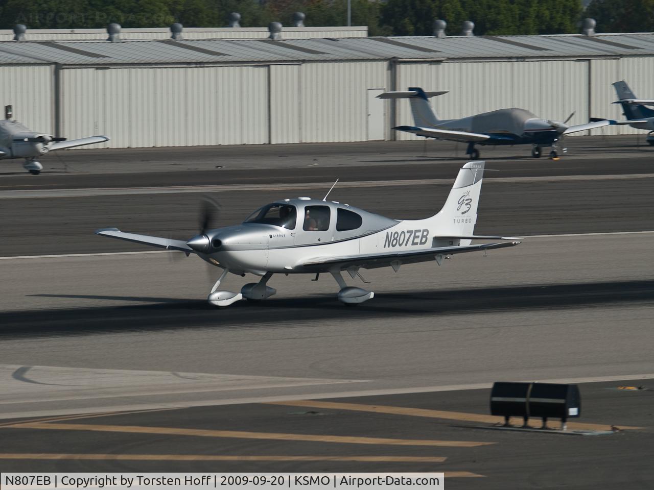 N807EB, 2007 Cirrus SR22 G3 GTSX Turbo C/N 2652, N807EB departing from RWY 21