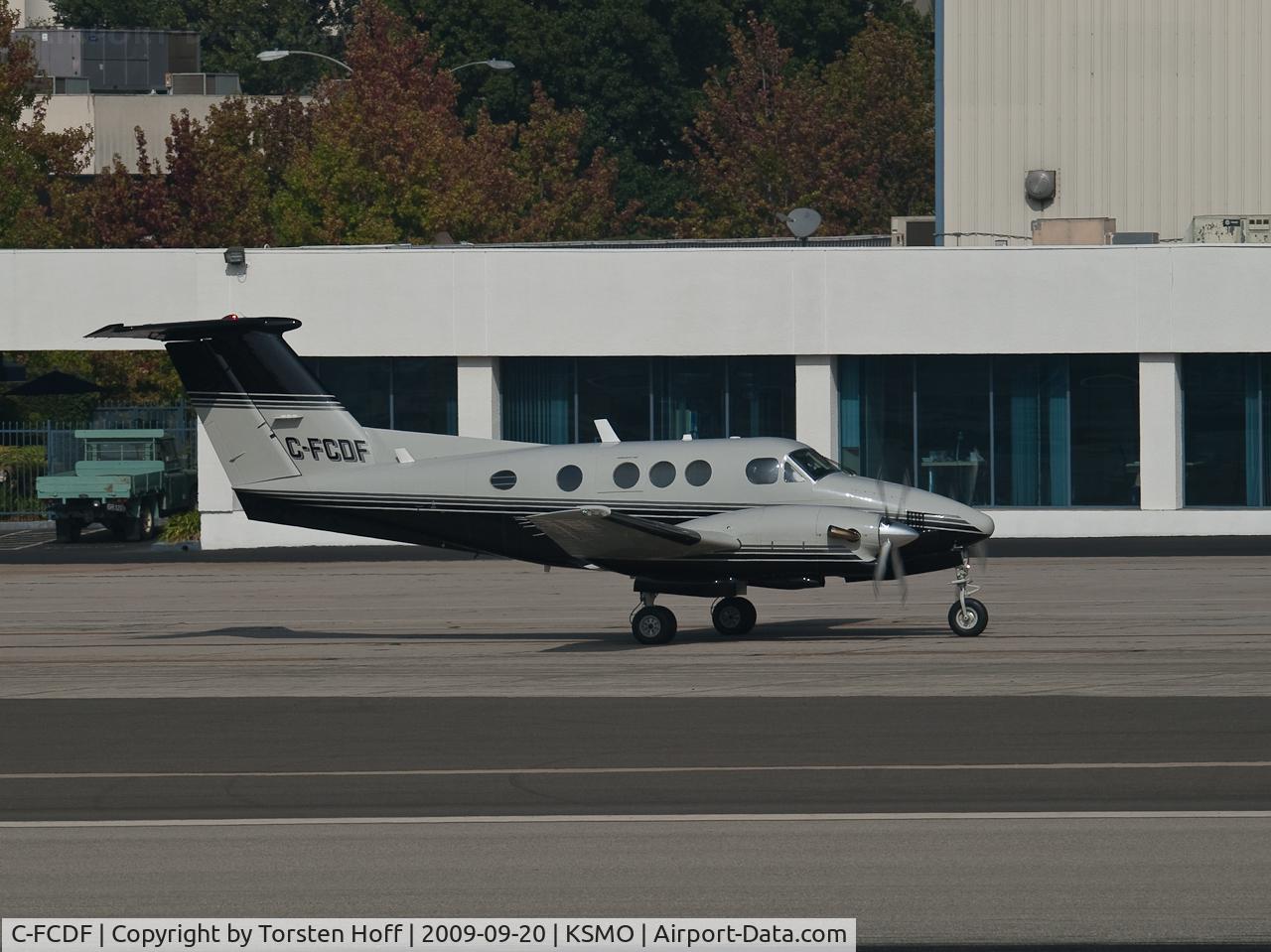 C-FCDF, 1980 Beech F90 King Air C/N LA-81, C-FCDF taxiing
