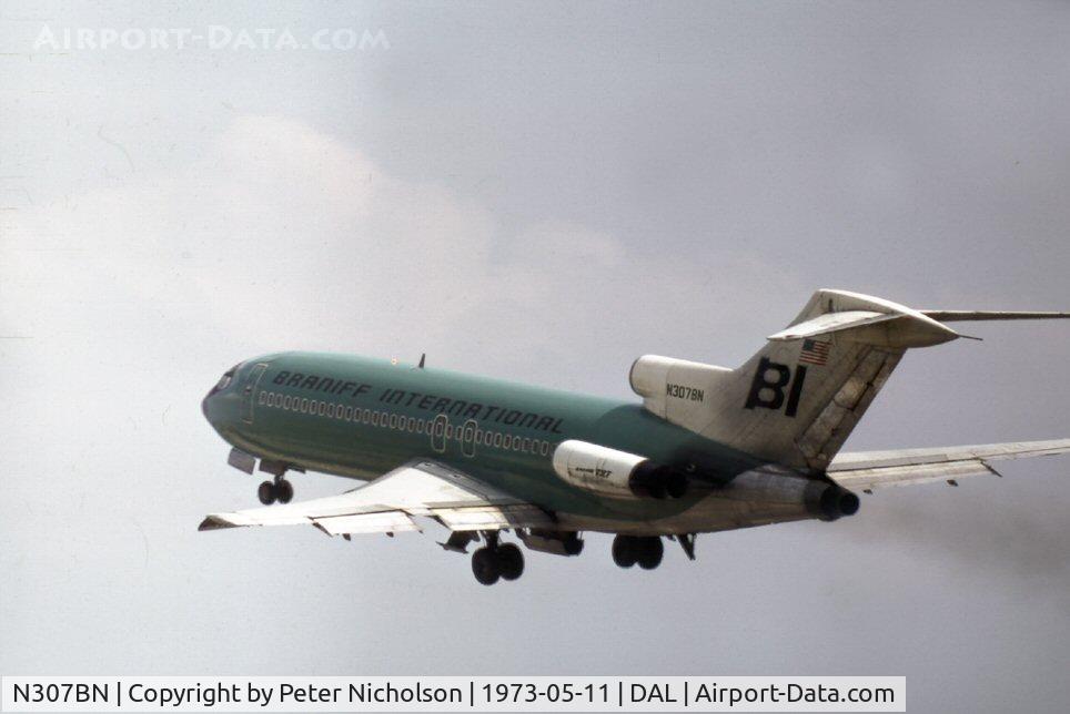 N307BN, 1965 Boeing 727-78 C/N 18796, Boeing 727-78 of Braniff International at Love Field, Dallas in May 1973.