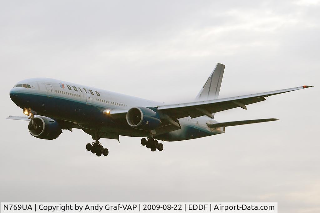 N769UA, 1995 Boeing 777-222 C/N 26921, United Airlines 777-200