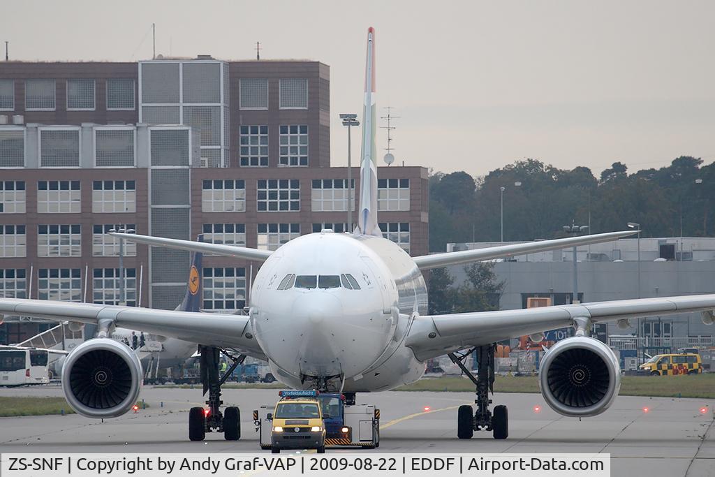 ZS-SNF, 2003 Airbus A340-642 C/N 547, South African Airways A340-600