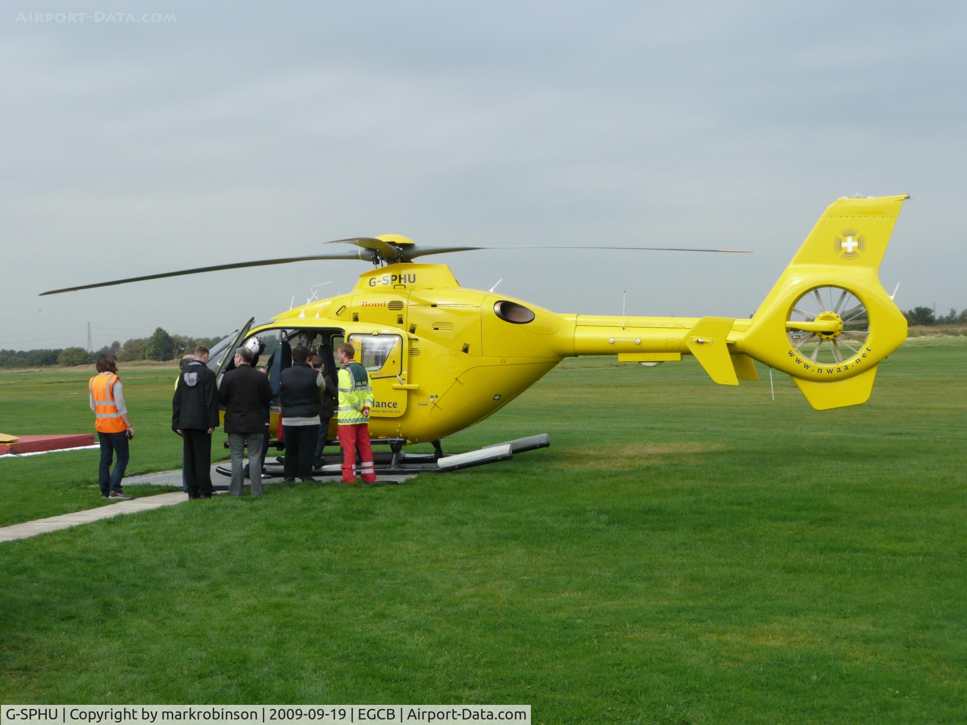 G-SPHU, 2002 Eurocopter EC-135T-2 C/N 0245, takeing an look round the EC135.