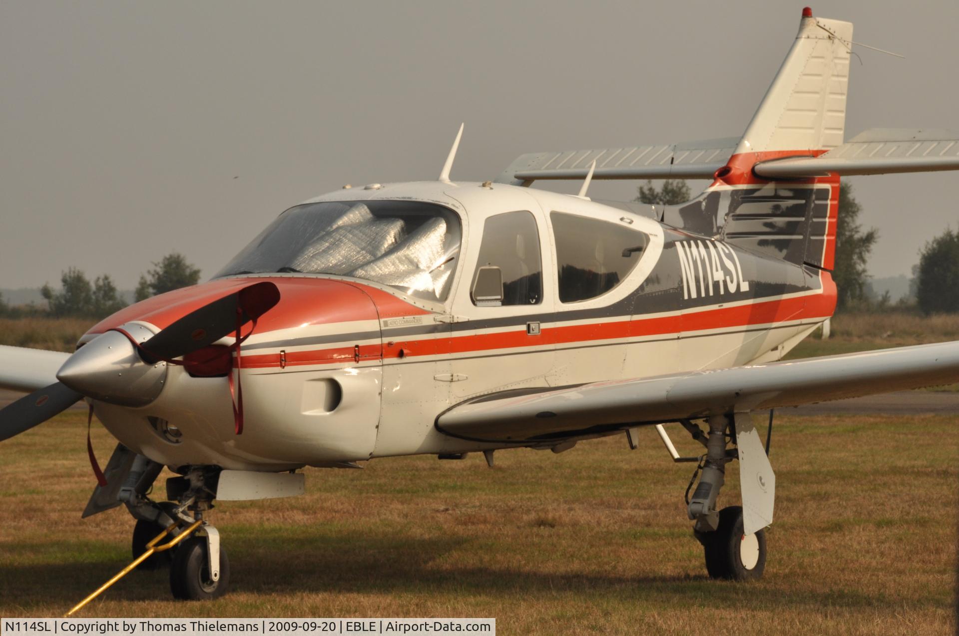 N114SL, Rockwell International 112 Commander C/N 122, Sanicole Airshow 2009