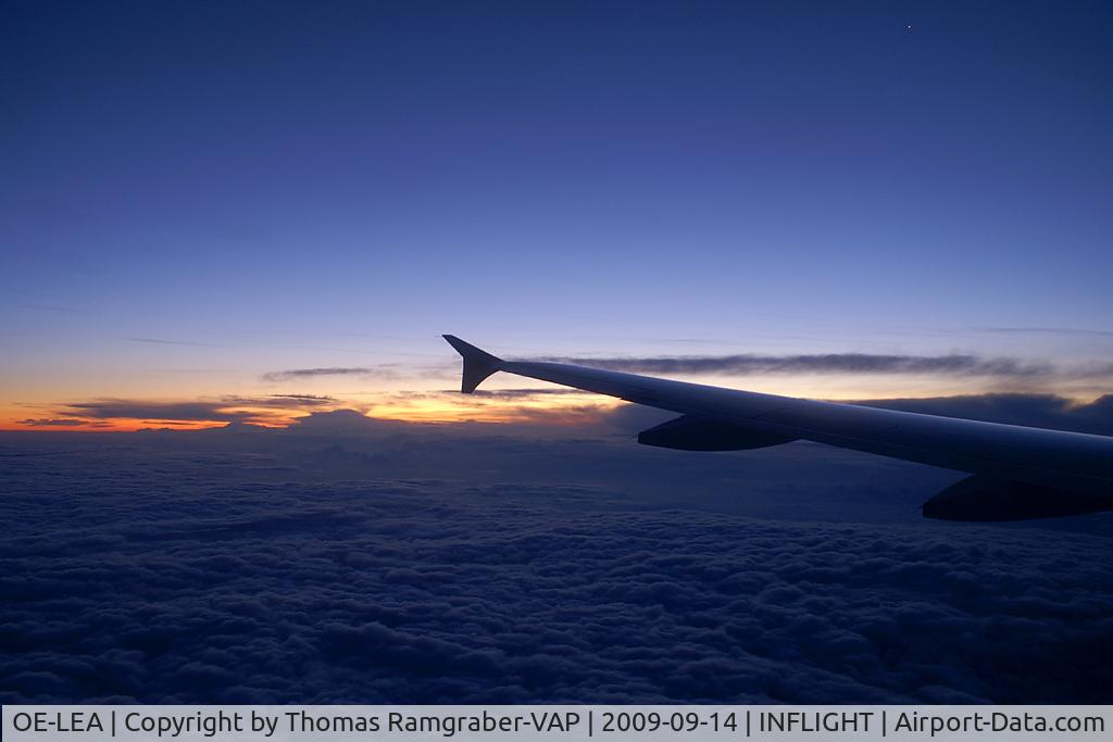 OE-LEA, 2005 Airbus A320-214 C/N 2529, FlyNiki Airbus A320 inflight VIE-HER