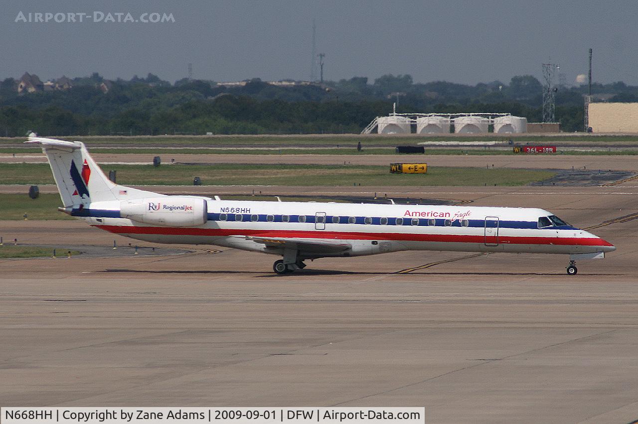 N668HH, 2004 Embraer ERJ-145LR (EMB-145LR) C/N 145785, American Eagle at DFW