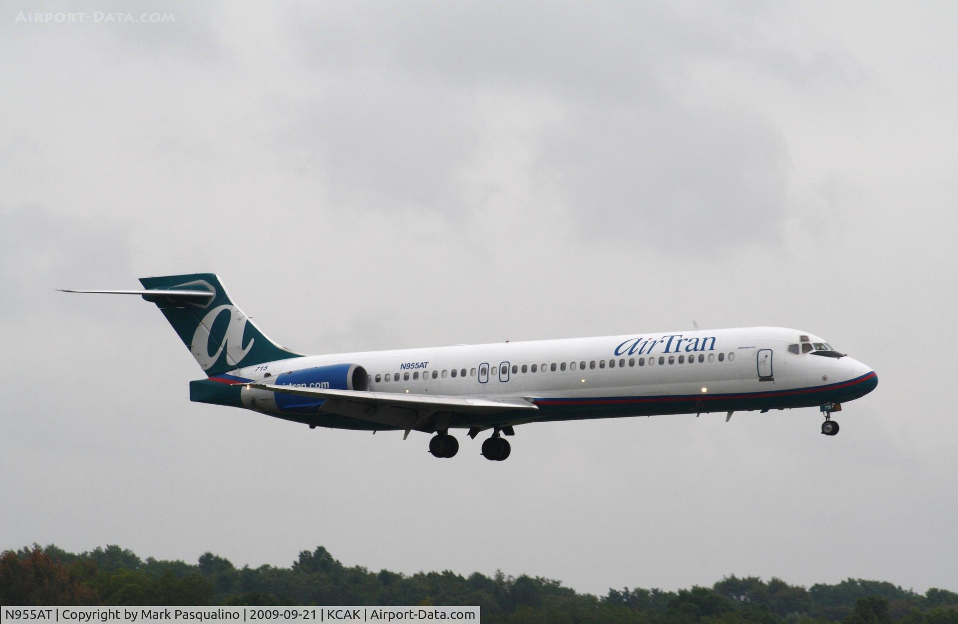 N955AT, 2000 Boeing 717-200 C/N 55017, Boeing 717-200