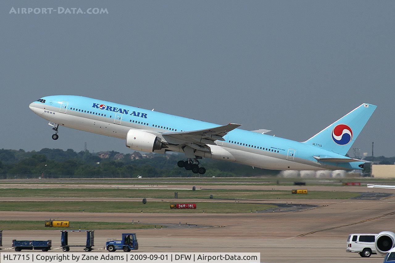 HL7715, 2002 Boeing 777-2B5/ER C/N 28372, Korean Air 777 departing DFW