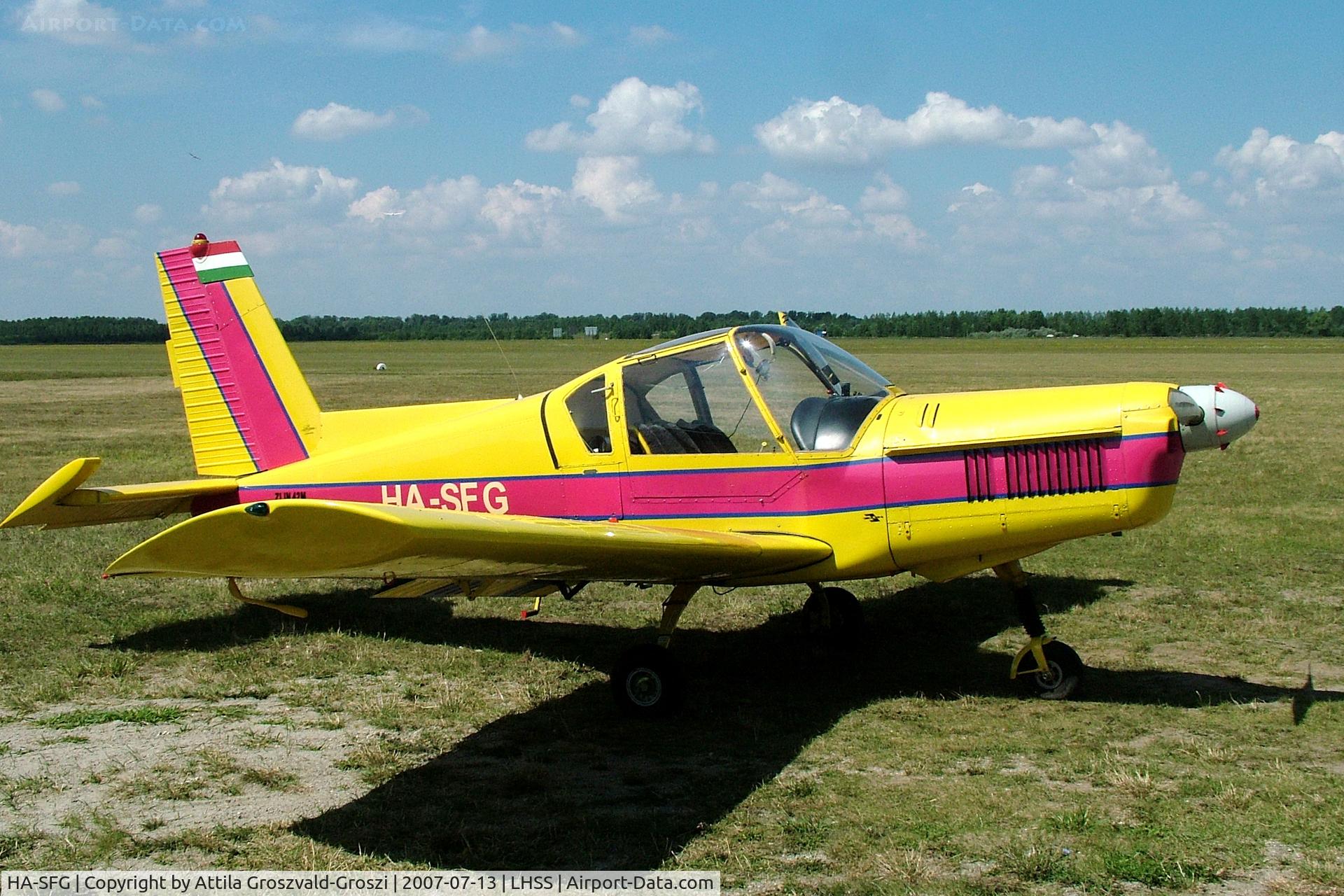 HA-SFG, 1979 Zlin Z-42M C/N 0180/06, Szolnok-Szandaszölös Airfield
