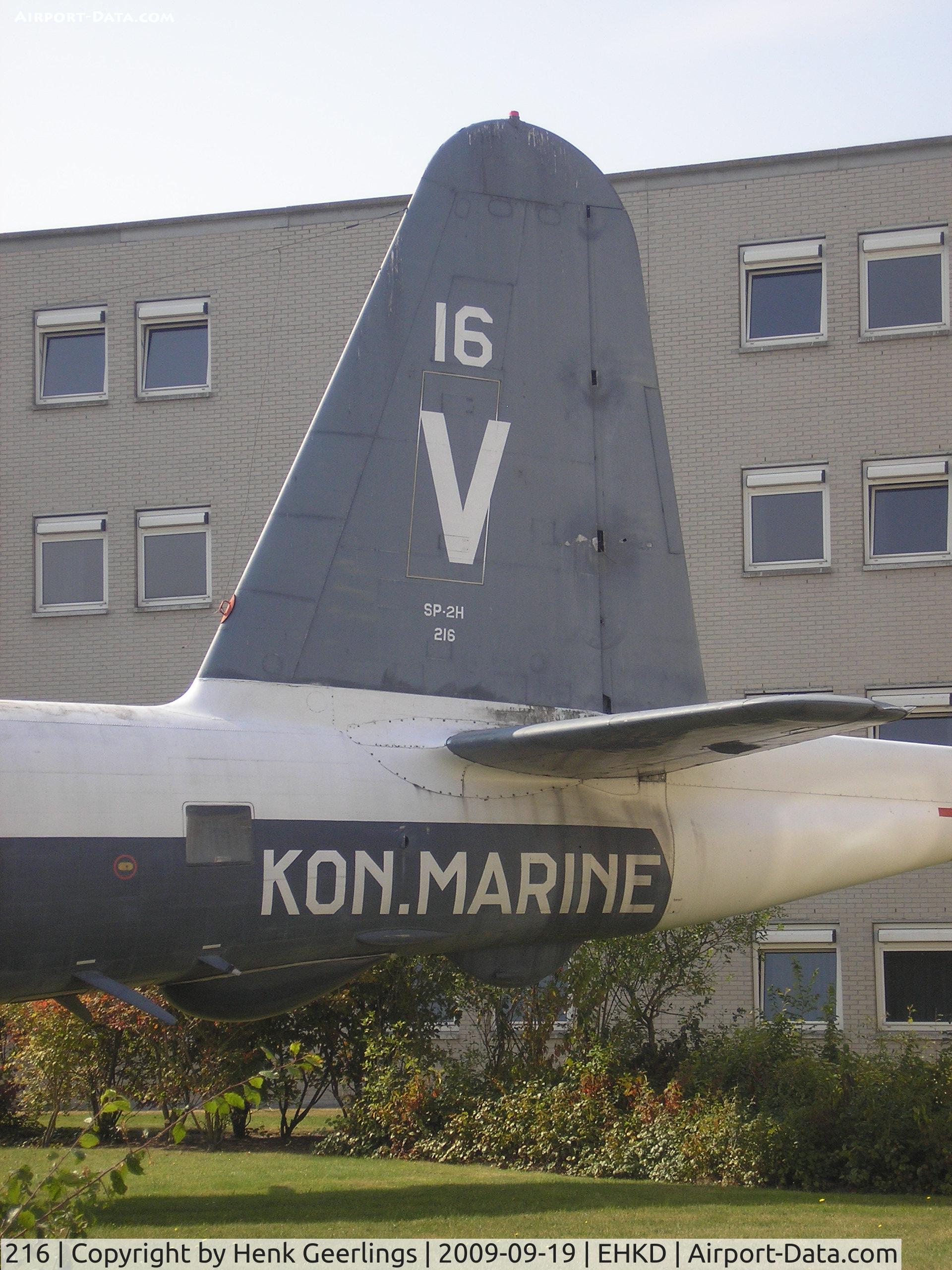 216, Lockheed SP-2H Neptune C/N 726-7143, Heldair Show Maritiem , Den Helder  19 sep 2009