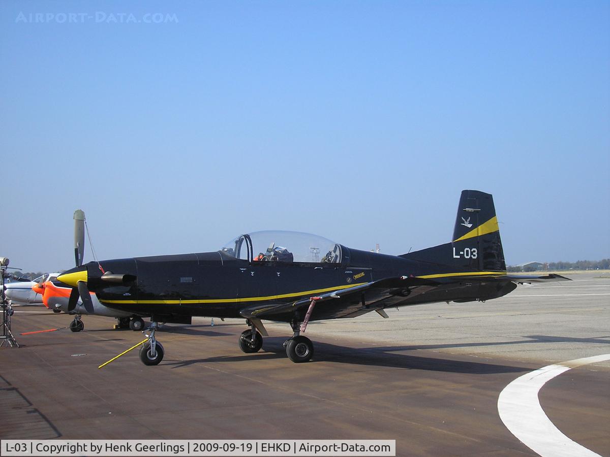 L-03, Pilatus PC-7 Turbo Trainer C/N 540, Heldair Show Maritiem , Den Helder  19 sep 2009